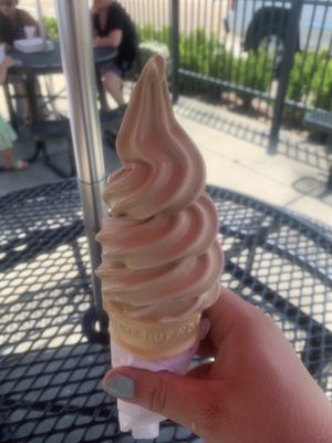 Mensi's Dairy Bar by null