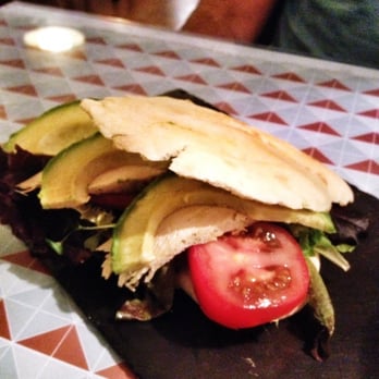 Cosmo - Chicken avocado sandwich. - Art Galleries Near Me - Barcelona, B Cosmo - Chicken avocado sandwich. - Art Galleries Near Me - Barcelona, B