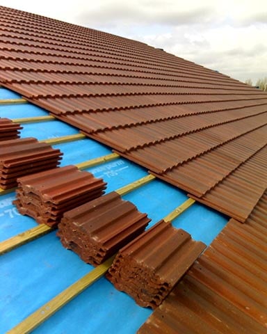 Slide of Aqua Roofing