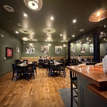 Roosevelts - Inside lower dining room - American Near Me - Jackson, Wyoming