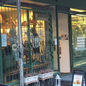 Punavuoren Patina - How to find - Flea Markets Near Me - Helsinki, 18
