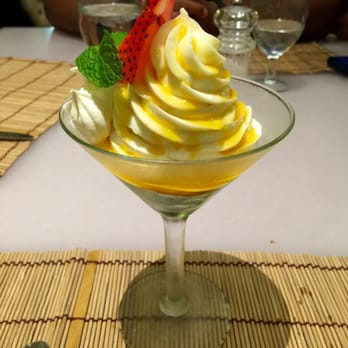 Cafe Julia - unbaked lilikoi cheesecake - Cafes Near Me - Honolulu, Hawaii