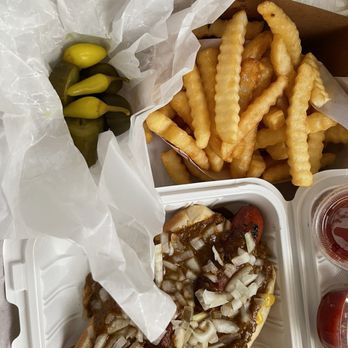 Johnnie's Pastrami Restaurant - Chili Dog, extra onions, no cheese with fries and peppers. - American Near Me - Culver City, California Johnnie's Pastrami Restaurant - Chili Dog, extra onions, no cheese with fries and peppers. - American Near Me - Culver City, California