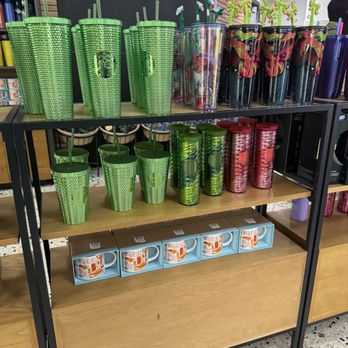 Starbucks - Coffee & Tea Near Me - Honolulu, Hawaii