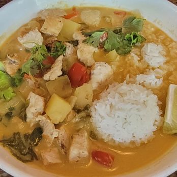 Melzingah Tap House - Red curry stew + added chicken - Beer Bar Near Me - Beacon, New York Melzingah Tap House - Red curry stew + added chicken - Beer Bar Near Me - Beacon, New York