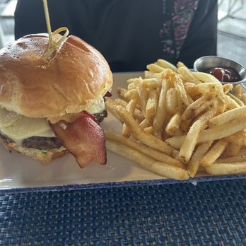 Rappahannock Oyster Bar - Rapp Burger - Seafood Near Me - Washington, DC, District of Columbia Rappahannock Oyster Bar - Rapp Burger - Seafood Near Me - Washington, DC, District of Columbia