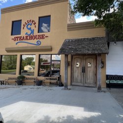 Click's Steakhouse - Outside of restaurant