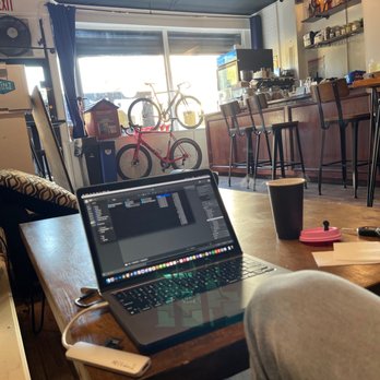Drip Beverage Lounge - Bar area - Coffee & Tea Near Me - Brooklyn, New York