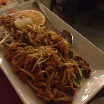 Thai On Main - Beef pad Thai - Thai Near Me - Seal Beach, California Thai On Main - Beef pad Thai - Thai Near Me - Seal Beach, California