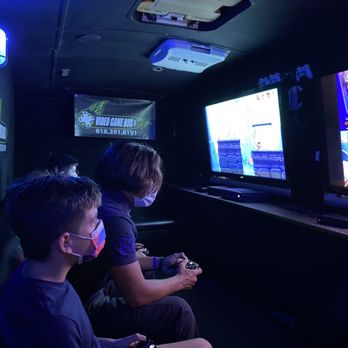 Video Game Bus - Game Truck Rental Near Me