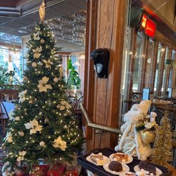 Dante's Creative Cuisine - There tree