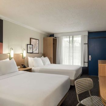Spark by Hilton Sarasota Siesta Key Gateway - Guest room - Hotels Near Me - Sarasota, Florida Spark by Hilton Sarasota Siesta Key Gateway - Guest room - Hotels Near Me - Sarasota, Florida