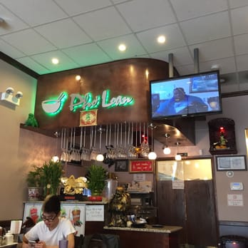 Pho Loan - Nice and clean location...  The opposite of Pho Tank - Vietnamese Near Me - Chicago, Illinois