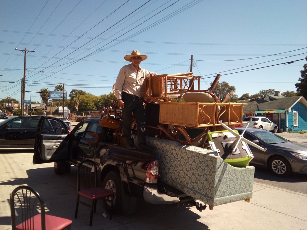 ANTIQUES ON HILDEBRAND 22 Photos & 13 Reviews 521 W Hildebrand Ave