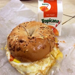 Papacino's Bagels, Deli & Catering