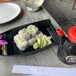 Morrissey's - California roll