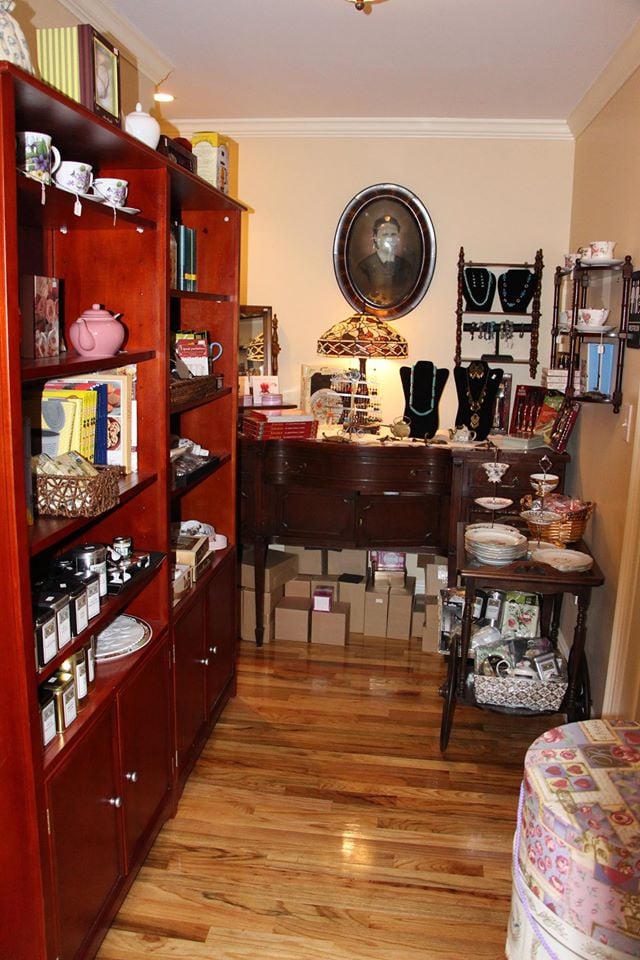 Heath's Tea Room Restaurant