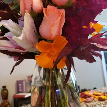 Elan House - Floral Designers Near Me