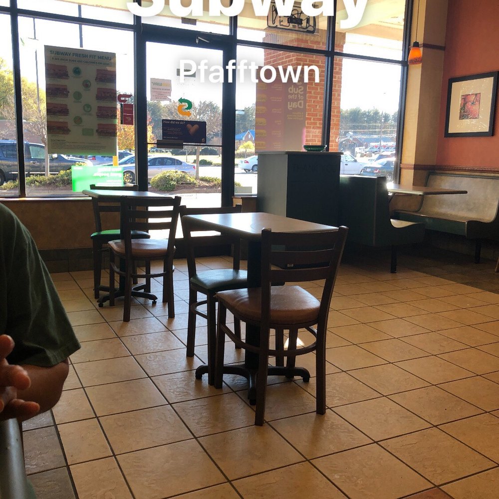 Subway - Front entrance - Sandwiches Near Me - Pfafftown, North Carolina