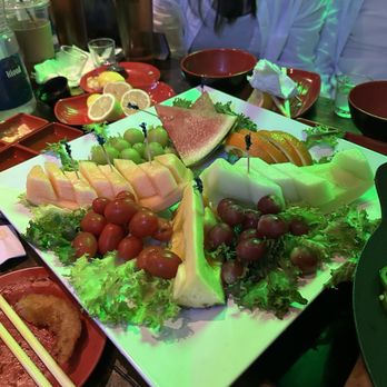 Third Floor Cafe - fruit platter - Korean Near Me - Palisades Park, New Jersey