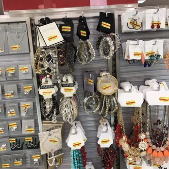Kohl's - More jewels - Department Stores Near Me - MOUNT PLEASANT, South Carolina Kohl's - More jewels - Department Stores Near Me - MOUNT PLEASANT, South Carolina
