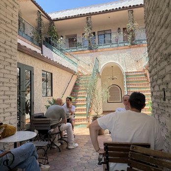 Neighborhood - Patio - Coffee & Tea Near Me - Los Angeles, California
