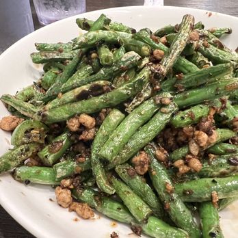 Yi Xin Cafe - V02. Fried Green Beans with Minced Meat and Sambal Shrimp Paste - Hong Kong Style Cafe Near Me - Honolulu, Hawaii Yi Xin Cafe - V02. Fried Green Beans with Minced Meat and Sambal Shrimp Paste - Hong Kong Style Cafe Near Me - Honolulu, Hawaii