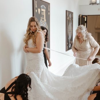 Lili's Alterations - Sewing & Alterations Near Me - Camarillo, California