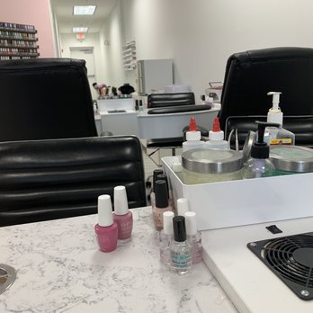 Lush Nail Lounge - Waxing Near Me - Northborough, Massachusetts