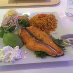 Lilje Kebab - Hälsotallril med lax 97kr