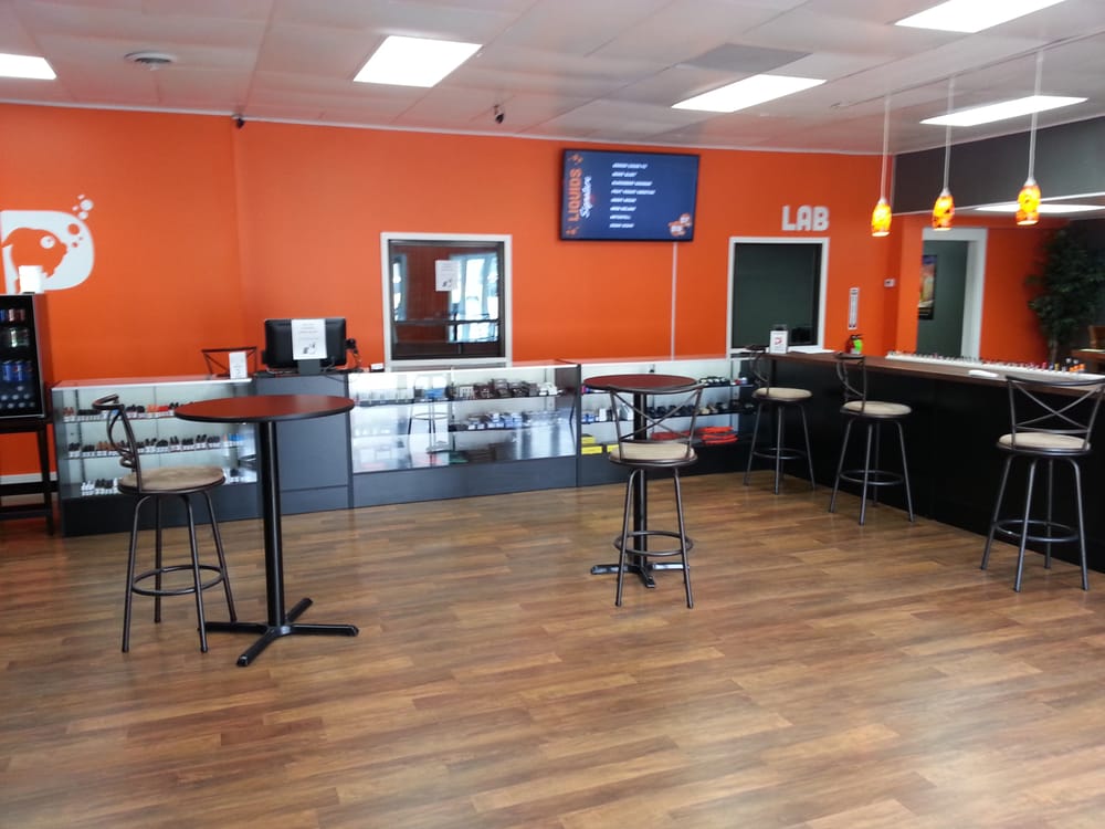 PUCKERFISH VAPE Updated September 2024 220 W Perkins Ave, Sandusky, Ohio Vape Shops