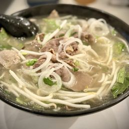 Pho Đặc Biệt / Special Beef Noodle Soup