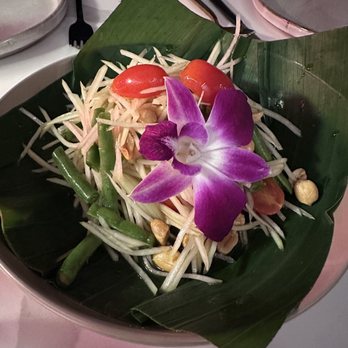 Nur Thai - Papaya salad - Thai Near Me - Astoria, New York
