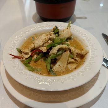 Sweet Basil Thai Cuisine - Panang Curry with chicken - Thai Near Me - Chattanooga, Tennessee Sweet Basil Thai Cuisine - Panang Curry with chicken - Thai Near Me - Chattanooga, Tennessee