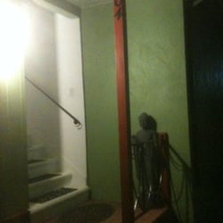 Michael Shiffman & The Insight Center - Buddha marks the stairway to the entrance