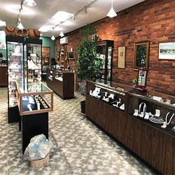 Mainestone Jewelry - Come on in for a visit!
