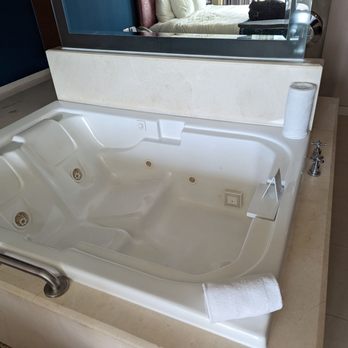 Hard Rock Hotel - Hot tub in the room - Hotels Near Me - Cancún, ROO