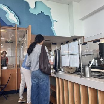 Backyard Bowls - Inside - Acai Bowls Near Me - Santa Monica, California Backyard Bowls - Inside - Acai Bowls Near Me - Santa Monica, California