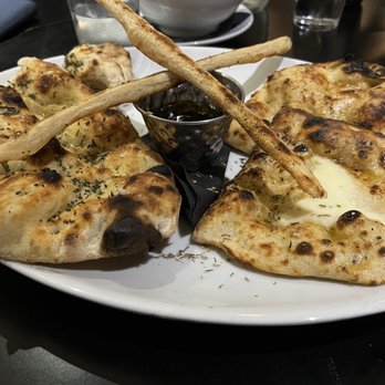 Froth & Flame - Bread Board - Pizza Near Me - Edinburgh, EDH Froth & Flame - Bread Board - Pizza Near Me - Edinburgh, EDH