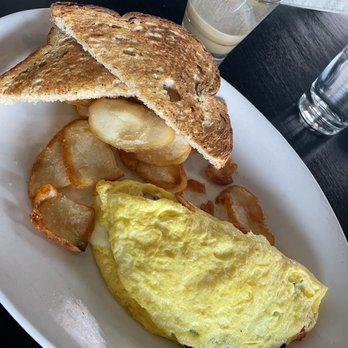Cafe 163 - Create your own omelette - Breakfast & Brunch Near Me - Edwards, Colorado