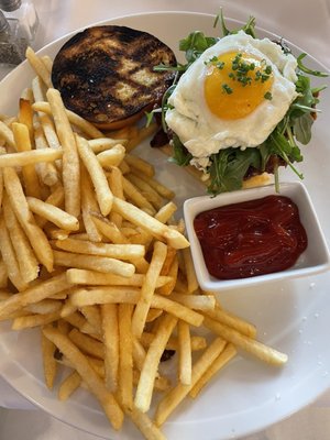 EDWINS Cigar Bar by null