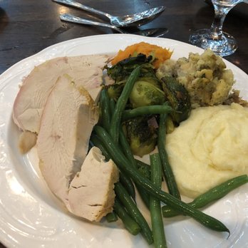 Lombardi's On the Bay - Pre gravy arriving Thanksgiving Dinner - Italian Near Me - Patchogue, New York