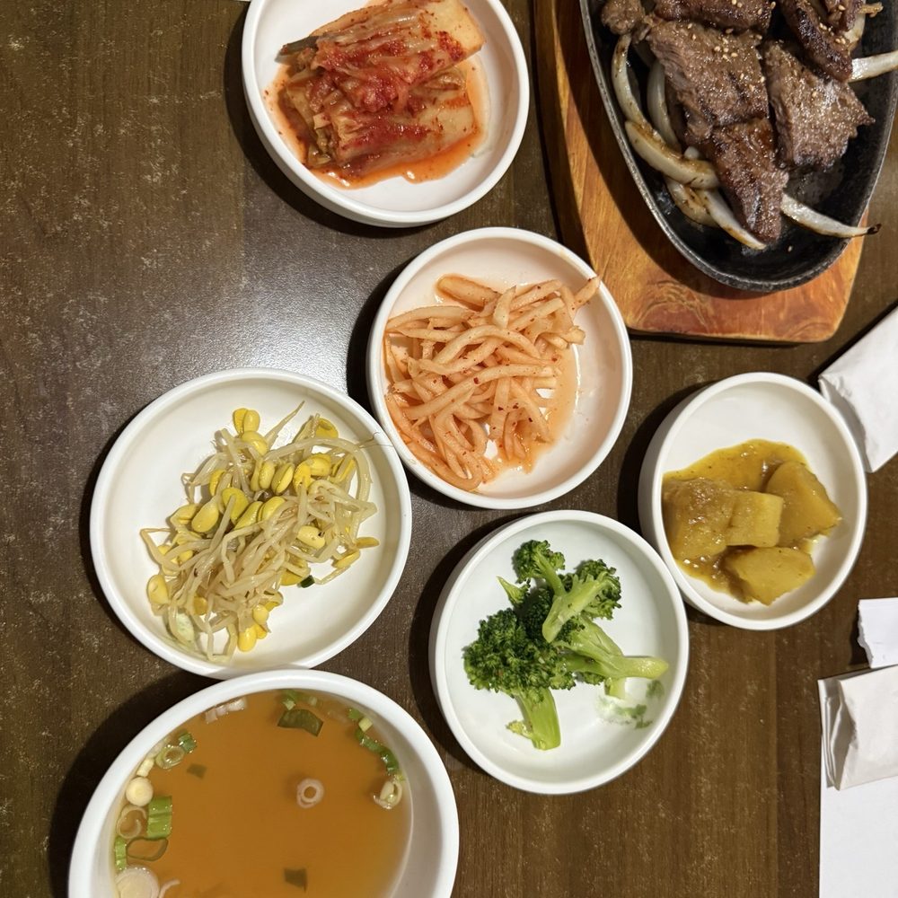 Golden Durebak - Kalbi and panchan - Korean Near Me - Buffalo Grove, Illinois