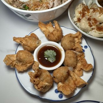 555 Boat Noodles - Fried Wontons - Thai Near Me - Toronto, Ontario 555 Boat Noodles - Fried Wontons - Thai Near Me - Toronto, Ontario
