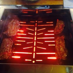 Yakiniku Restaurant - 烤肉,小电炉挺高级~