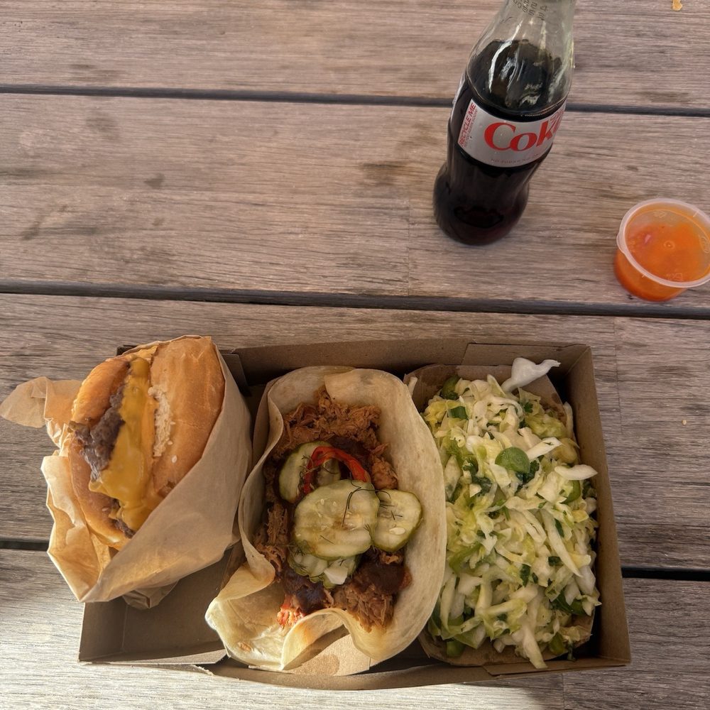 Priedite Barbecue - Cheeseburger, pork shoulder taco, slaw - Barbeque Near Me - Los Alamos, California Priedite Barbecue - Cheeseburger, pork shoulder taco, slaw - Barbeque Near Me - Los Alamos, California