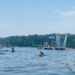 Milnot Beach At Lake Lou Yaeger - Diving platform