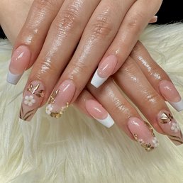 Gel X + French Tip + Design Gel X + French Tip + Design