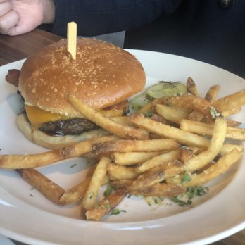 Yard House - Vegetarian Near Me - Gaithersburg, Maryland Yard House - Vegetarian Near Me - Gaithersburg, Maryland