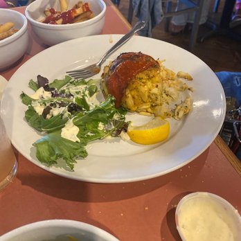 Mo's Seafood - Crab Cake - Seafood Near Me - Towson, Maryland